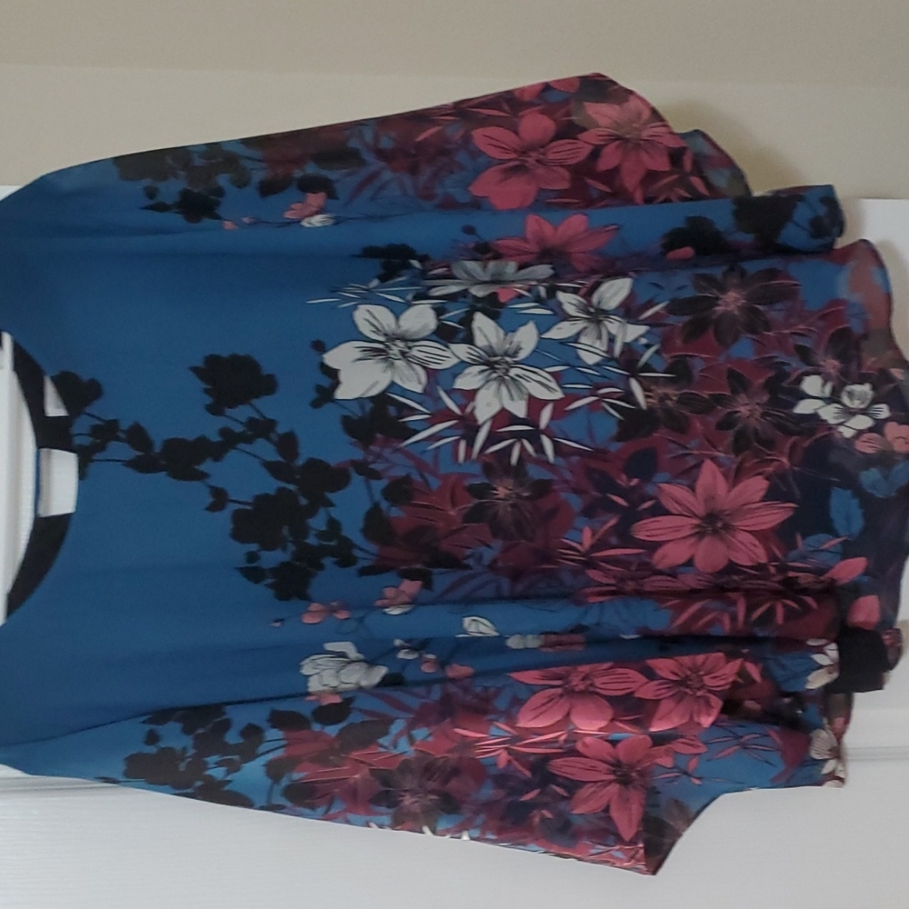 Avenue floral blouse